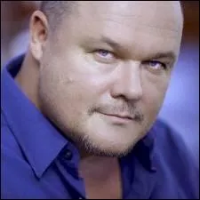 Quel est le ralisateur du film ?