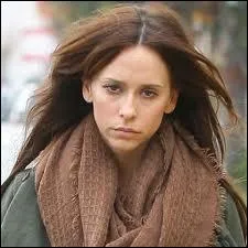 Qui se cache derrire cette star ?