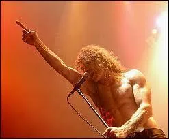 Parmi ces deux groupes, lequel est l'auteur du titre  Wrecking crew  ?