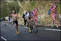 Bon, vous savez tous que Christopher Froome a remport le Tour de France de 2013. Mais d'ailleurs, quel tait le numro de son dossart ?