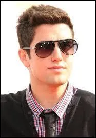 Like nobody's around est une de leurs chansons. Vrai ou faux ?