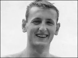 Natation. Lors des Jeux olympiques d'Athnes en 2004, Laure Manaudou devient la troisime franaise  gagner les Jeux olympiques dans sa discipline. Charles Devendille fut le premier lors des Jeux olympiques de Paris en 1900, et Jean Boiteux fut le deuxime. Mais lors de quels Jeux olympiques ce dernier remporta-t-il le Graal ?