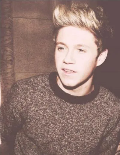 De quelle nationalit tait la fille qu'il a embrasse pour la premire fois ?