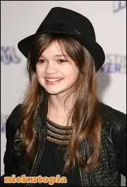 Comment s'appelle cette actrice de Nicklodeon ?