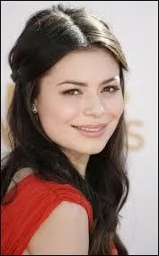 Comment s'appelle cette actrice de Nickelodeon ?