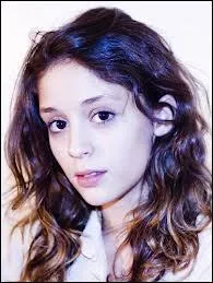 Comment Chlo s'appelle-t-elle dans la vraie vie ?