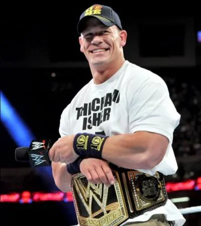 Quel est le finisher de John Cena ? (En ce moment)