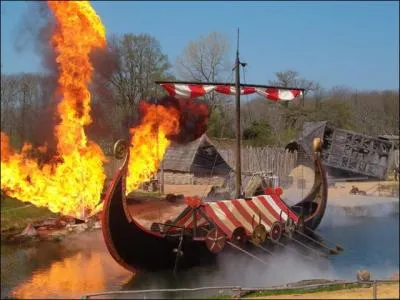 Sur quelle commune de Vend�e est situ� le parc � th�me du Puy du Fou ?