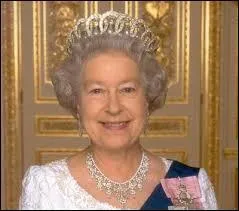 La couronne britannique ne concerne pas que le Royaume-Uni. En effet, d'autres pays sont gouverns par la Reine lisabeth II : il s'agit des tats du Commonwealth. Parmi les ceux proposs, lequel n'appartient pas  ce Royaume ?
