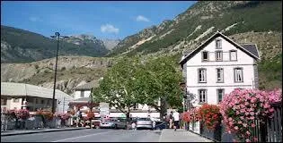 Je vous emmne  L'Argentire-la-Besse (Hautes-Alpes). C'est donc une commune de la rgion ...