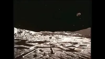 La base lunaire s'appelle...