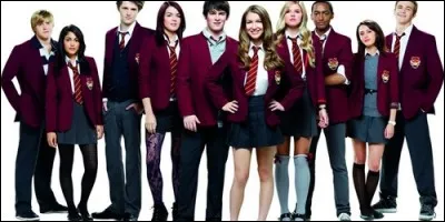 Quel est le nom du club secret de la maison Anubis dans la série du même nom ?