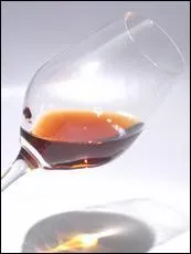 Dans quel dpartement se trouve la commune de Rivesaltes qui a donn son nom  un vin doux naturel ?