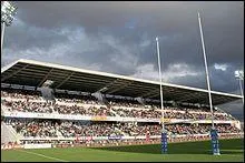 Avant d'tre champion il y a quelques annes, j'ai attendu 99 ans et jou 10 finales avant de remporter le championnat. voluant au Stade Marcel-Michelin, mes joueurs jouent en tenue jaune et bleue  domicile. Je suis ...