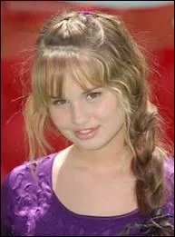 Quand elle tait petite, elle a d quitter les tats-Unis pour aller en Allemagne. Mais pour quelle raison a-t-elle fait cela ?