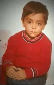 Qui tait ce joueur de foot enfant ?