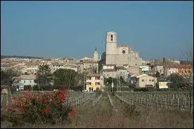 Voici une vue de la commune de Lorgue (rgion P. A. C. A). Elle se situe dans le dpartement ...