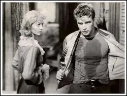 On lui doit  Un Tramway nomm dsir  (1951), d'aprs Tennessee Williams,  A l'Est d'Eden  (1955), d'aprs Steinbeck,  Le dernier Nabab  (1976), d'aprs Fitzgerald. Quel cinaste a adapt ces chefs-d'uvre de la littrature amricaine ?