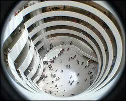 Considr comme le plus grand architecte amricain, il a dessin le muse Guggenheim de New York. Qui est-ce ?