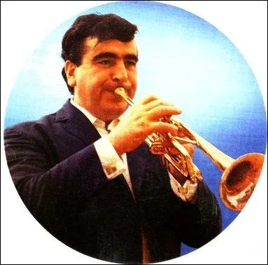 Comment s'appelle ce remarquable trompettiste au son cleste, qui nous a quitt en fvrier 2012 ?