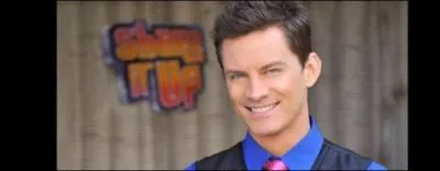 Comment s'appelle cet acteur qui joue Gary Wilde dans  Shake It Up  ?