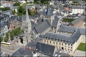 Voici la ville de Montivilliers (rgion Haute-Normandie) vue du ciel. Saurez-vous remettre cette ville dans son dpartement ?