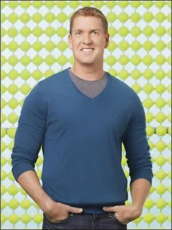 Comment s'appelle cet acteur qui joue Bennett dans #Doggyblog ?