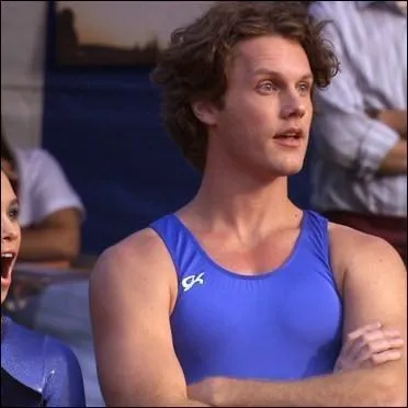 Avec qui Carter Anderson trompe-t-il Kaylie ?