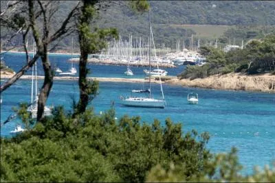 Quel fort de l'le de Porquerolles, proprit du Conservatoire du littoral fut restaur en 1998 ?