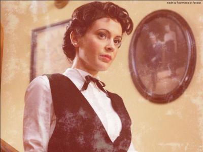 Qui Phoebe rejoint-elle ?