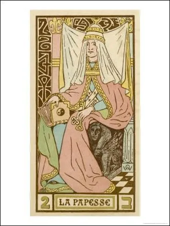 Dans l'arcane n2  La papesse, on voit sur les genoux d'une femme mre et sage un livre ouvert. Que peut-on lire dedans ?