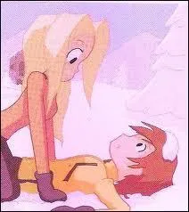 De qui est-elle amoureuse depuis la maternelle ?