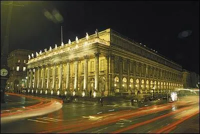 A l'aval de la Garonne se trouve ?