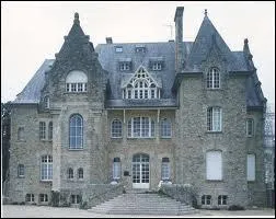 Nous allons  Clgurec (Morbihan). C'est donc une commune de la rgion ...