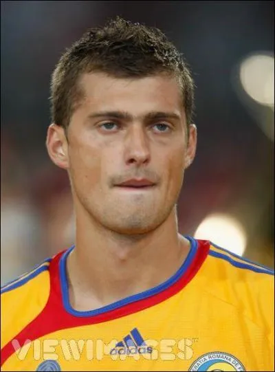 Qui est ce footballeur ?