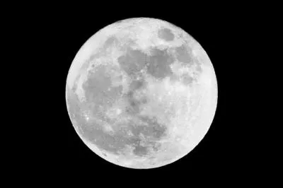 Que se passe-t-il quand un saiyan voit la pleine lune ?