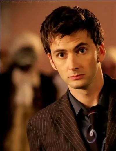 Quel est le nom de l'acteur des saisons 2, 3 et 4 ?