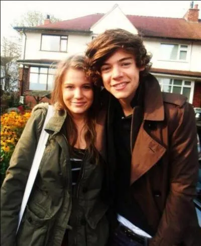 Avec qui est-il sorti en 2013 ?