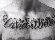 Combien a-t-il de tatouages ?