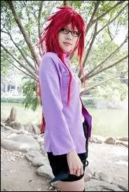 Qui est cette jeune Kunoichi sensorielle, originaire du village de Kusa et ayant assist Orochimaru dans ses sombres recherches ?