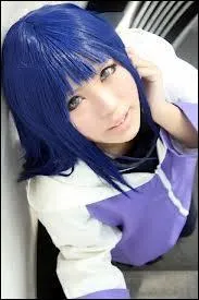 Qui est cette Kunoichi du village des feuilles, membre du puissant clan Hyga et possdant comme djutsu le Byakugan ?