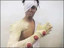 Qui est cet homme, chef de la Racine des forces spciales de Konoha et qui possde bon nombre de sharigans qu'il a vols  des membres du clan Uchiwa ?