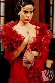 Dans quelle saison Phoebe retourne-t-elle dans une de ses vies antrieures ?