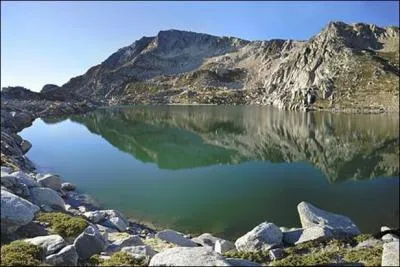 En Corse, quel est ce lac d'altitude o vous pcherez des truites fario et des saumons ?