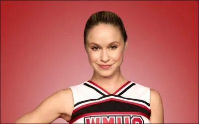 Comment s'appelle la nouvelle  garce  cheerleader du Glee Club ?