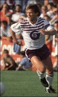 Qui est cette lgende du football ?