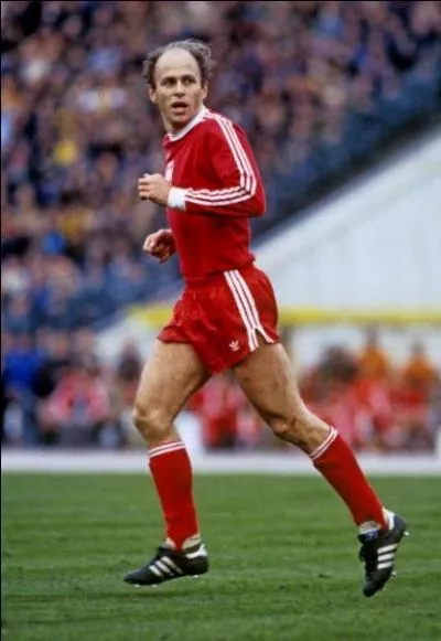 Qui est cette lgende du football ?