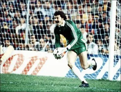 Qui est cette lgende du Football ?