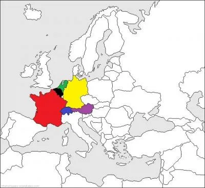 Direction sud-est . Ces pays l on les connais donc je ne vais pas vous donner des points facilement. On peut admirer le clbre Atonium d'une capitale dans