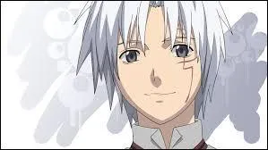 Qui est le pre adoptif d'Allen ?